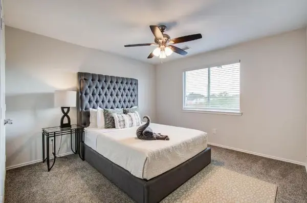 Coliving in Greater Greenspoint - Ne Houston, Houston