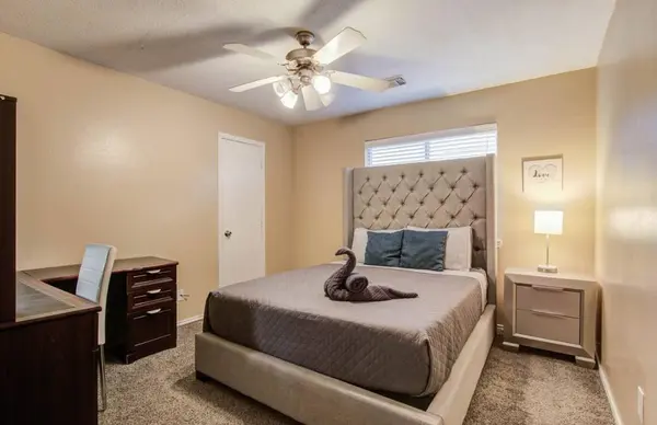 Coliving in Greater Greenspoint - Ne Houston, Houston