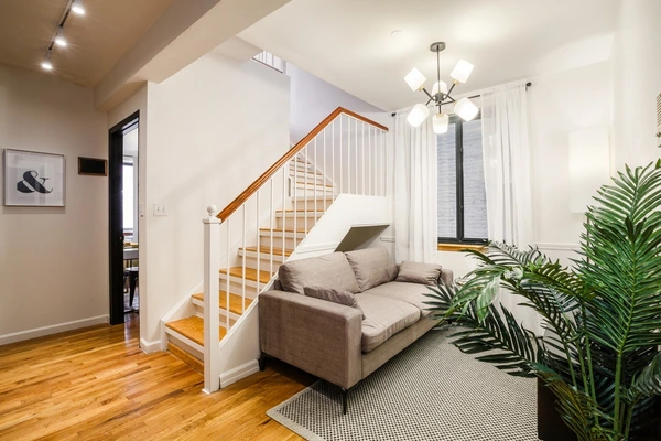 Coliving in Alphabet City - Manhattan, New York