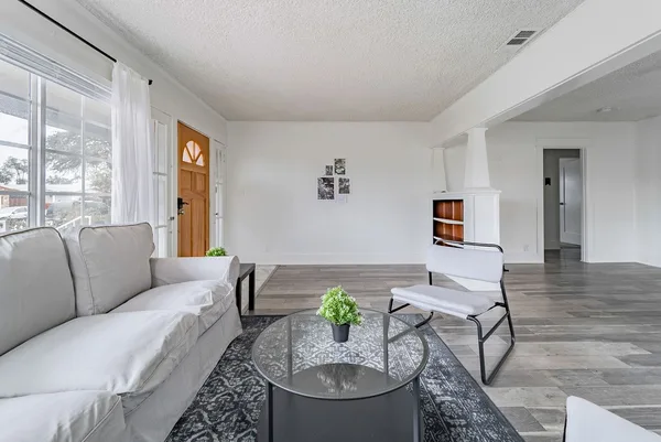 Coliving in Inglewood - Westside / South Bay, Los Angeles