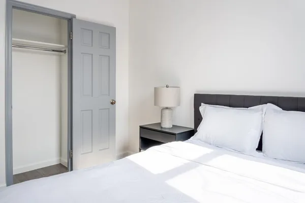 Coliving in Ditmas / Steinway - Queens, New York