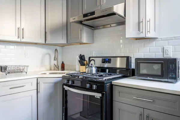 Coliving in Ditmas / Steinway - Queens, New York