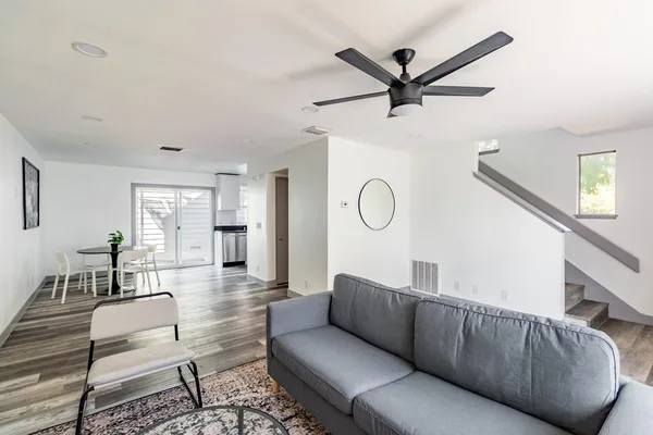 Coliving in Pasadena - The Verdugos, Los Angeles