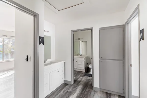 Coliving in Pasadena - The Verdugos, Los Angeles