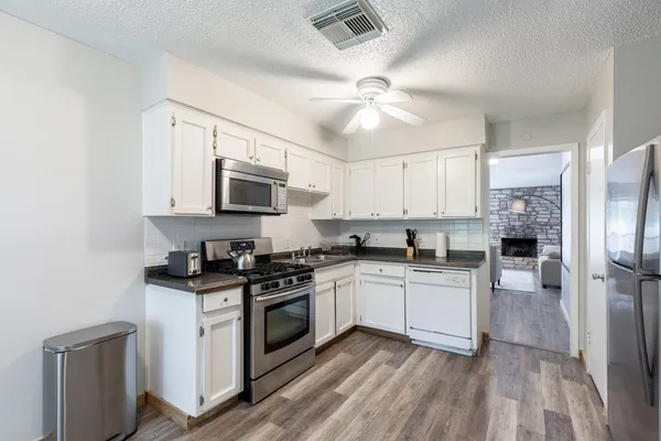 Coliving in Garrison Park - South Austin, Austin