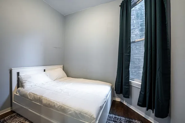 Coliving in Ukrainian Village - West Side, Chicago