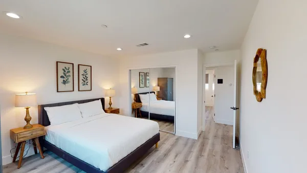 Coliving in North Hollywood - San Fernando Valley, Los Angeles