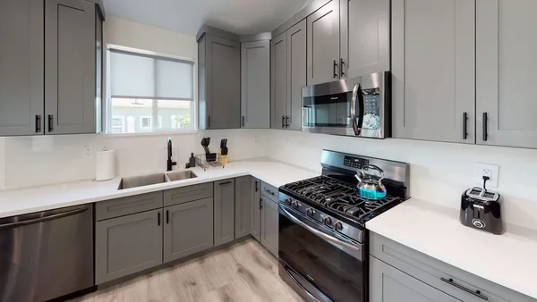 Coliving in North Hollywood - San Fernando Valley, Los Angeles