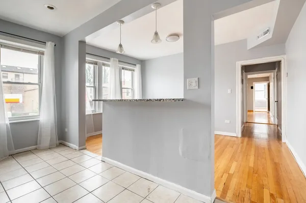 Coliving in Ukrainian Village - West Side, Chicago