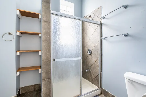 Coliving in Ukrainian Village - West Side, Chicago