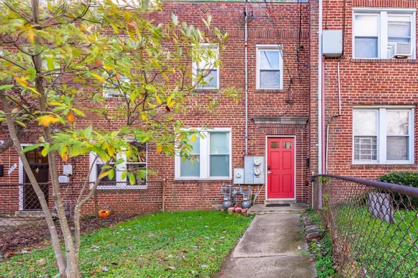 1 bedroom apartment for rent in Edgewood - Washington Northeast, Washington DC