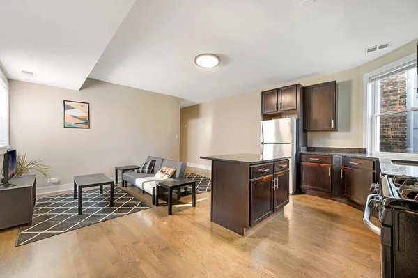 Coliving in Logan Square - North Side, Chicago