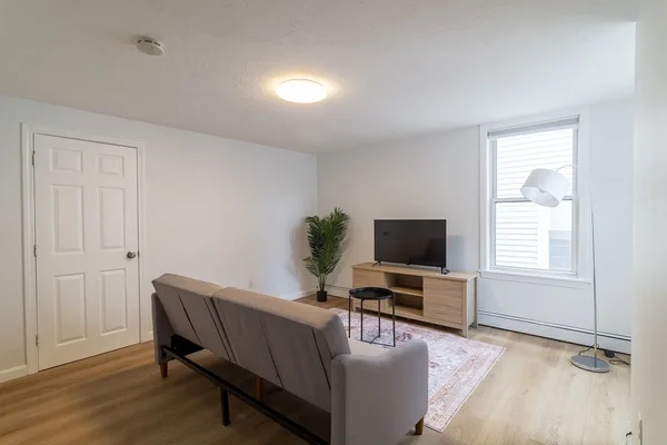 Coliving in Inner Belt - Somerville, Boston