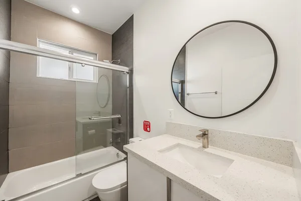 Coliving in Valley Village - San Fernando Valley, Los Angeles