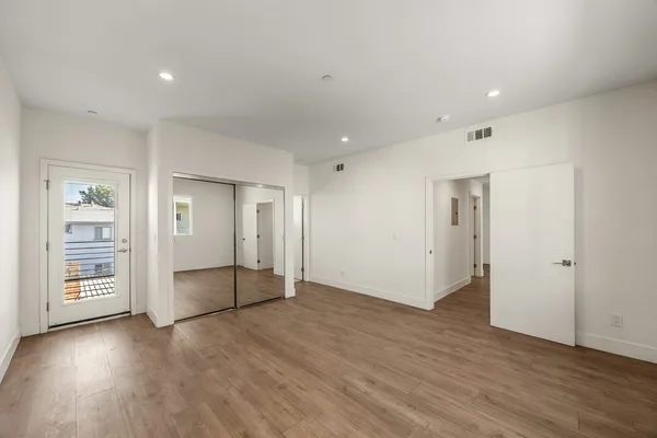 Coliving in Valley Village - San Fernando Valley, Los Angeles