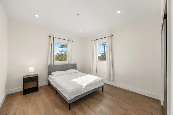 Coliving in Valley Village - San Fernando Valley, Los Angeles