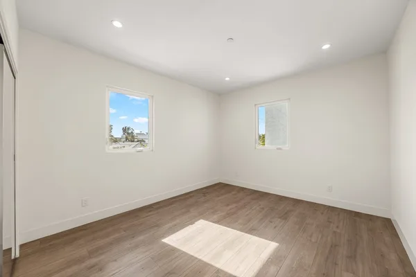 Coliving in Valley Village - San Fernando Valley, Los Angeles