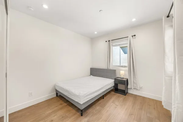 Coliving in Valley Village - San Fernando Valley, Los Angeles