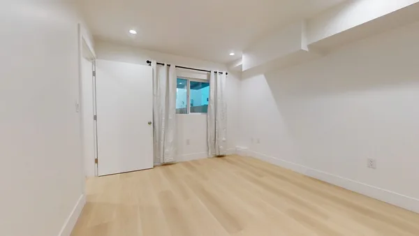 Coliving in Valley Village - San Fernando Valley, Los Angeles