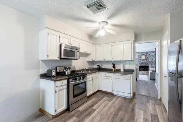 3 bedrooms apartment for rent in Garrison Park - South Austin, Austin