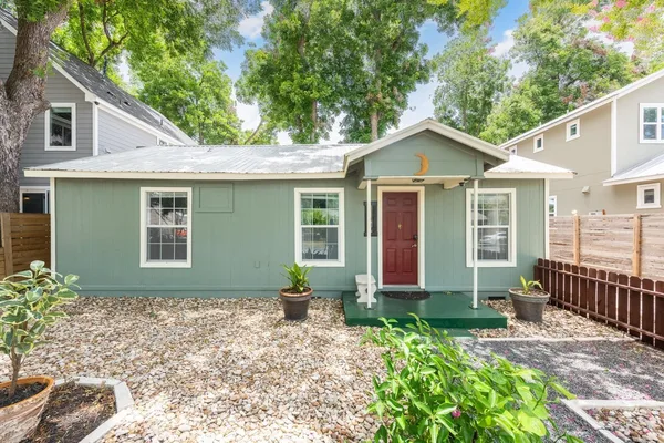 3 bedrooms apartment for rent in East Cesar Chavez - East Austin, Austin