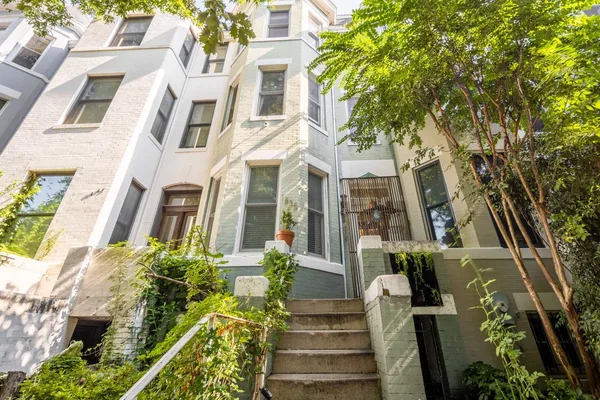 3 bedrooms apartment for rent in Adams Morgan - Washington Northwest, Washington DC