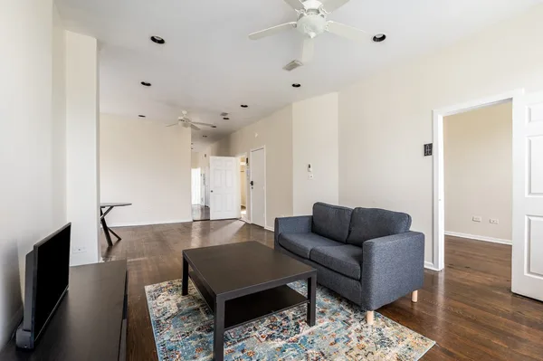 3 bedrooms apartment for rent in Ukrainian Village - West Side, Chicago