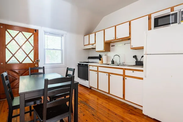 2 bedrooms apartment for rent in Roscoe Village - North Side, Chicago