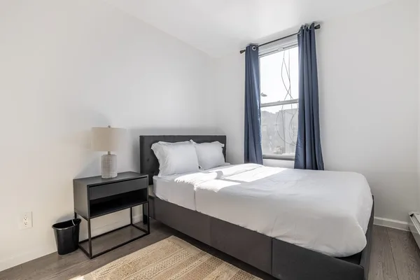 Coliving in Ditmas / Steinway - Queens, New York