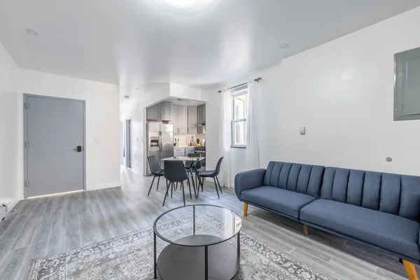 Coliving in Ditmas / Steinway - Queens, New York