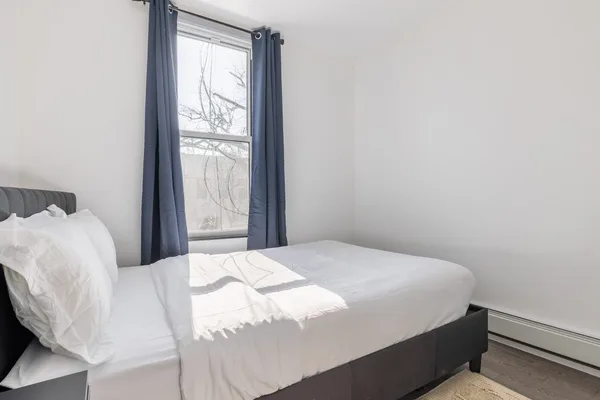 Coliving in Ditmas / Steinway - Queens, New York