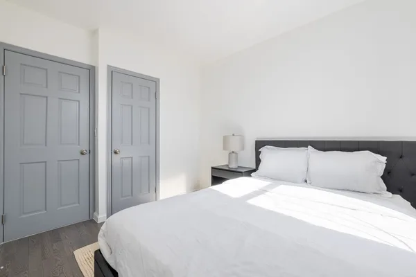 Coliving in Ditmas / Steinway - Queens, New York