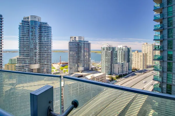 Coliving in Waterfront - Downtown TO, Toronto