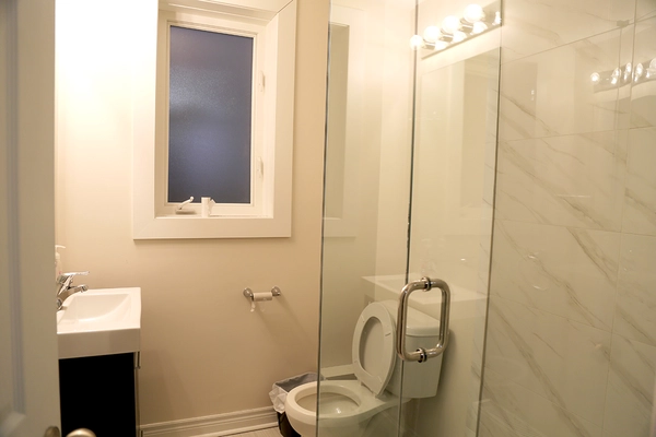 Coliving in Cabbagetown - Downtown TO, Toronto