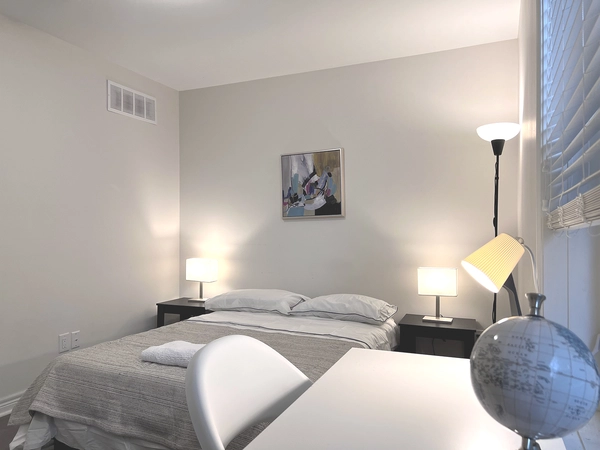 Coliving in Cabbagetown - Downtown TO, Toronto