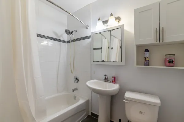 Coliving in Etobicoke - Etobicoke, Toronto