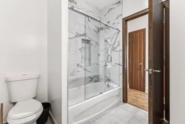 Coliving in Yonge–Eglinton - Midtown TO, Toronto