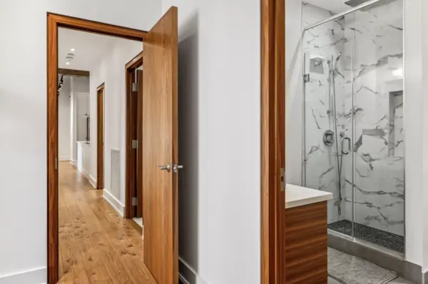 Coliving in Yonge–Eglinton - Midtown TO, Toronto