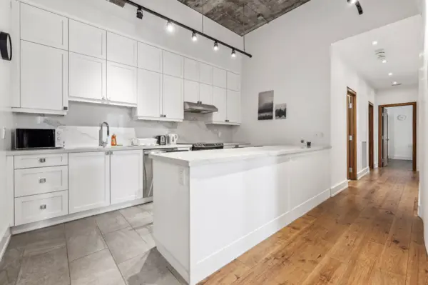 Coliving in Yonge–Eglinton - Midtown TO, Toronto