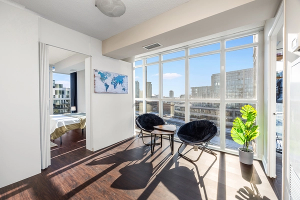 Coliving in Westside - West TO, Toronto