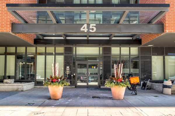 Coliving in Westside - West TO, Toronto