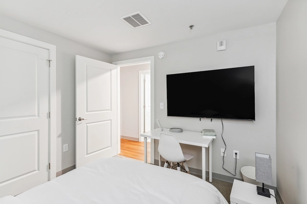 Coliving in Westside - West TO, Toronto