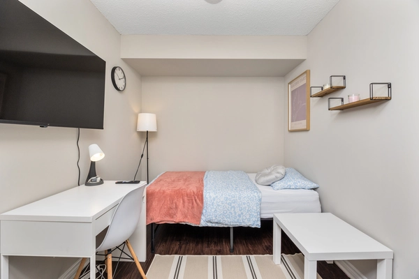 Coliving in Westside - West TO, Toronto