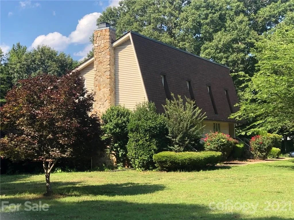 Coliving in Huntersville - North Charlotte, Charlotte