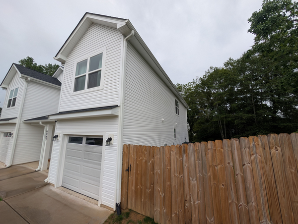 Coliving in Pawtuckett - West Charlotte, Charlotte