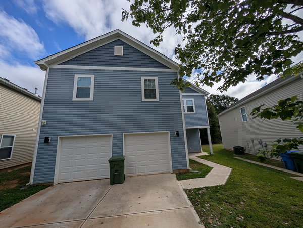 Coliving in Gastonia - West Charlotte, Charlotte