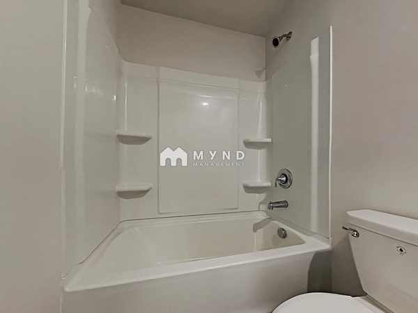 Coliving in Steele Creek - West Charlotte, Charlotte