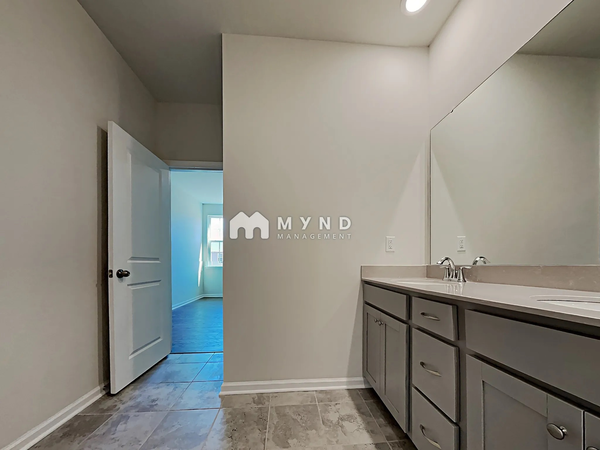 Coliving in Steele Creek - West Charlotte, Charlotte