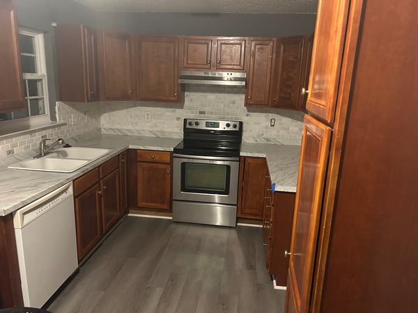 Coliving in Idlewild South - East Charlotte, Charlotte