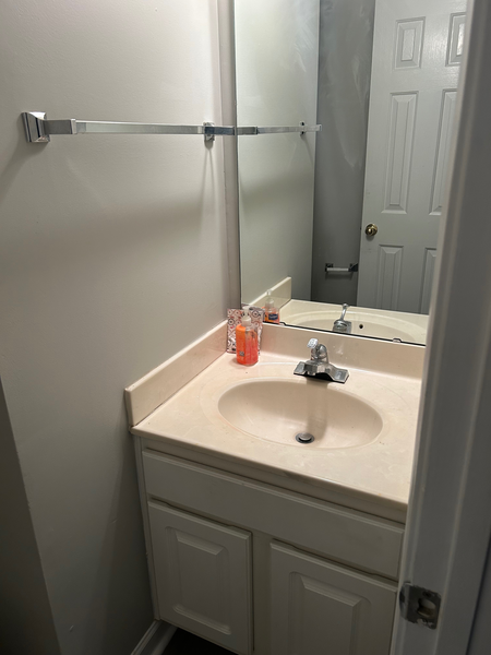 Coliving in Idlewild South - East Charlotte, Charlotte